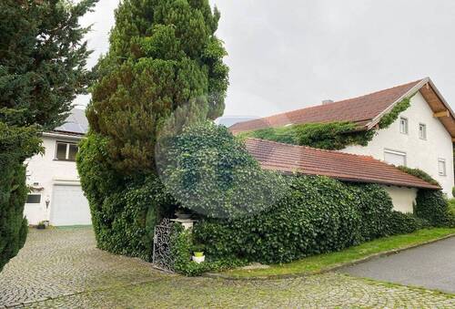 Haus Ansicht 1 - 8 Zimmer Einfamilienhaus zum Kaufen in Witzmannsberg