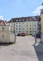 Ansicht Hof - Etagenwohnung mit 58,00 m&sup2; in Augsburg zum Kaufen