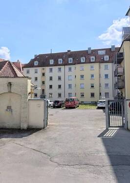 Ansicht Hof - Etagenwohnung mit 58,00 m&sup2; in Augsburg zum Kaufen