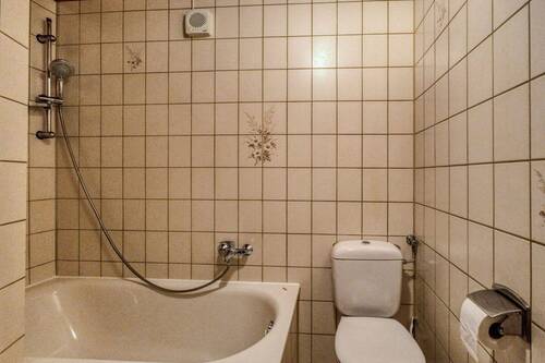 Einliegerwohnung - Bad - 