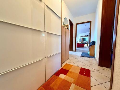 Flur.jpeg - 3 Zimmer Etagenwohnung in Langen