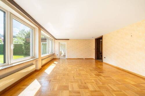 Wohnbereich - Doppelhaushälfte mit 206,60 m&sup2; in München zum Kaufen