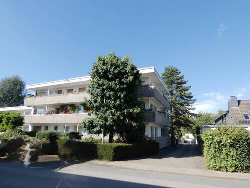 Zufahrt Tiefgarage - Etagenwohnung mit 125,00 m² in Ratingen zum Kaufen