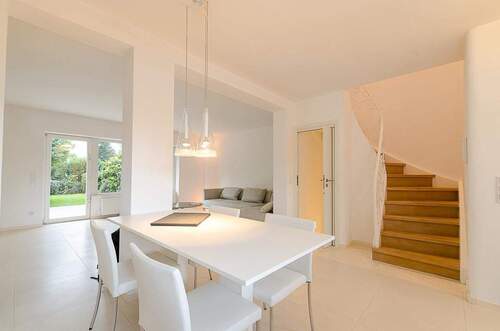 WOHNZIMMER - 3 Zimmer Reihenmittelhaus in Langen (Hessen)