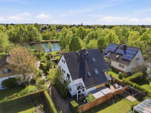 Hausansicht - Nord - Doppelhaushälfte mit Spektesee-Blick - Südgarten, Keller und ausgebautes Dachgeschoss