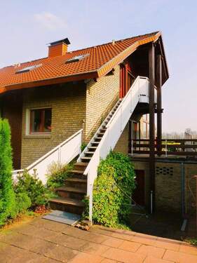 seitliche Eingänge DG und Sout - 6 Zimmer Mehrfamilienhaus, Wohnhaus in Pulheim