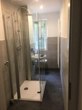Badezimmer - sanierte 3-Zimmer-Wohnung in Gaschwitz