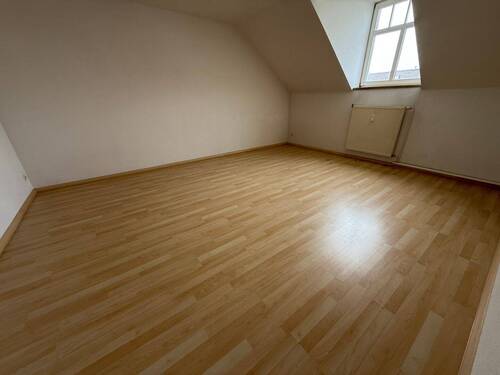 Wohnzimmer - EBK gegen Aufpreis mögl. !!! - Tageslichtküche - Laminat