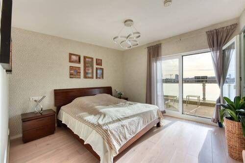 DG, Schlafen v. Tür - 5 Zimmer Doppelhaushälfte in Stuttgart