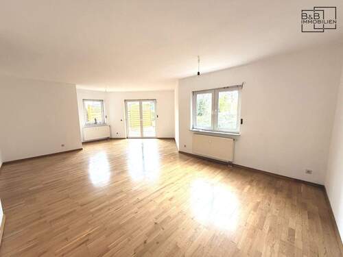 Wohnen - B & B Immobilien: Attraktive 3-Zimmer-Wohnung mit Terrasse in Trierweiler-Sirzenich zu vermieten