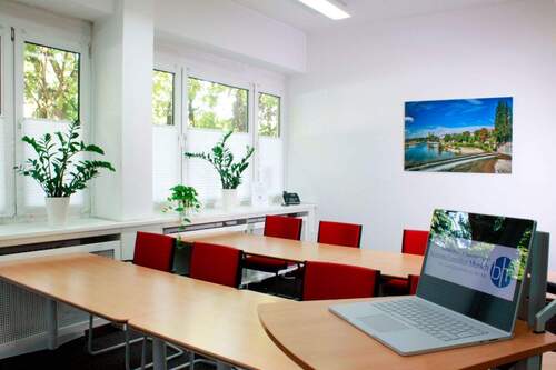 Meetingraum - Büro mit 33,00 m² in München zur Miete