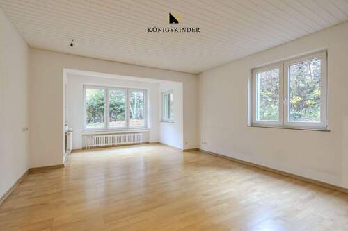 Wohnzimmer EG - 1 Zimmer Mehrfamilienhaus, Wohnhaus in Stuttgart