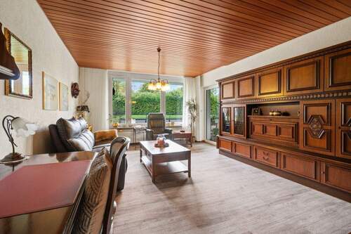 Wohnzimmer - 3 Zimmer Etagenwohnung zum Kaufen in Friedrichshafen