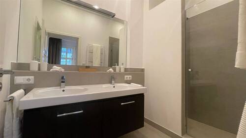 En-Suite -Shower & Toilet with bidet - 