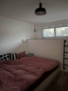 Schlafzimmer 2 OG - 
