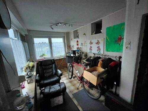 Eingangsbereich / Vorraum - Einfamilienhaus mit 100,00 m&sup2; in Haiger zum Kaufen