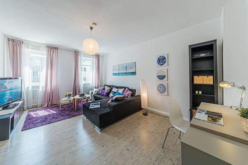 Wohnen - 2 Zimmer Etagenwohnung in Frankfurt am Main