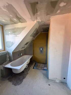 Badezimmer - Etagenwohnung mit 79,10 m&sup2; in Nürnberg zum Kaufen