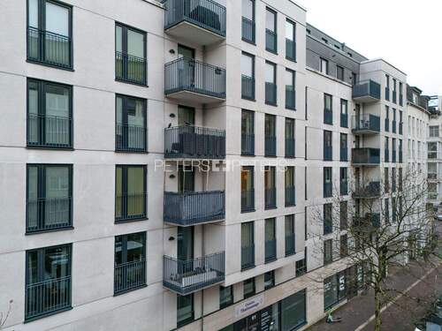 Drei Wohnungen - 6 Zimmer Etagenwohnung zum Kaufen in Hamburg