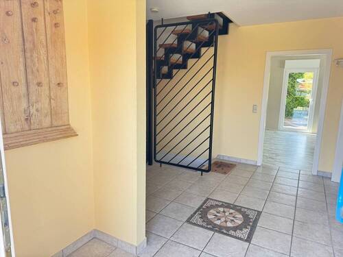 Diele m. Garderobe - 