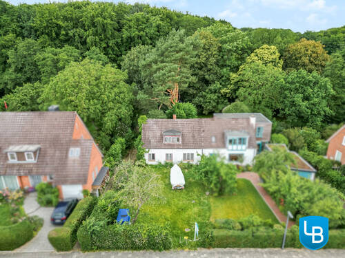 Blick von der Straße - Grundstück zum Kaufen in Kiel