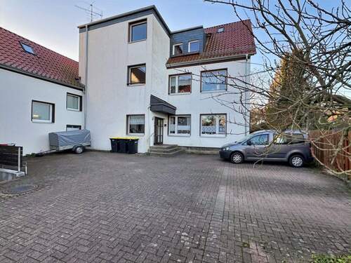 Hausansicht - 2 Zimmer Etagenwohnung zum Kaufen in Wennigsen