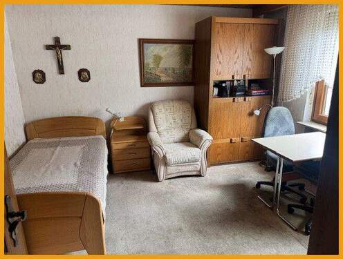Schlafzimmer EG - 