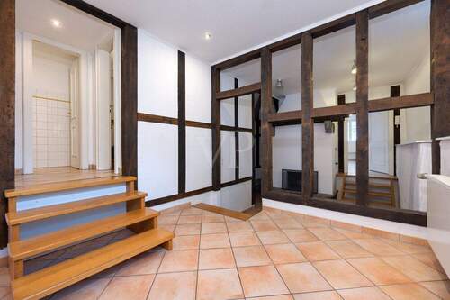 Wohn- und Kaminbereich - 7 Zimmer Einfamilienhaus in Velbert