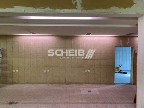 weitere kleinere Lagerräume - 