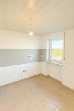 Küche ohne EInbauküche - 2 Zimmer Etagenwohnung zur Miete in Bechhofen a d Heide
