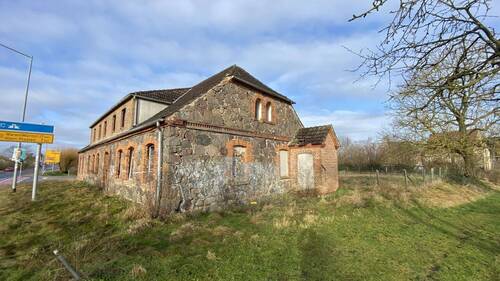Giebelanischt - Bauernhaus, Landhaus mit 210,00 m&sup2; in Möllenhagen zum Kaufen