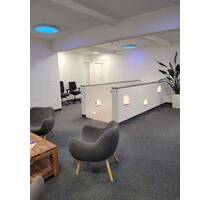 Helles 200 m² Büro mit Lager - Naturblick, Parkplätze, provisionsfrei - Kist