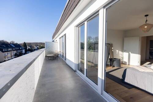 Balkon Vorderseite - 3 Zimmer Etagenwohnung in Düsseldorf