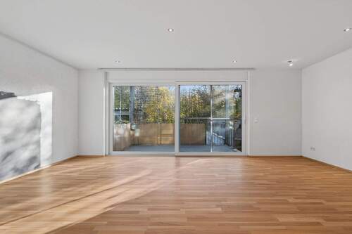 Wohnzimmer - 3 Zimmer Etagenwohnung zum Kaufen in Wörth am Rhein / Maximiliansau