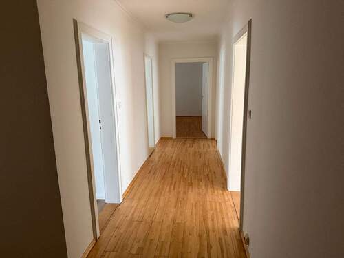 Flur - 3 Zimmer Etagenwohnung in Olching