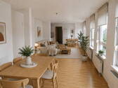 Wohnzimmer - Hochwertige 3-Zimmer-Dachgeschosswohnung mit Dachterrasse in Dreieich
