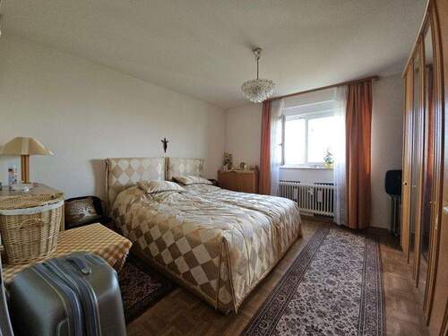Schlafzimmer 1.jpg - 3 Zimmer Etagenwohnung in Lahr/Schwarzwald