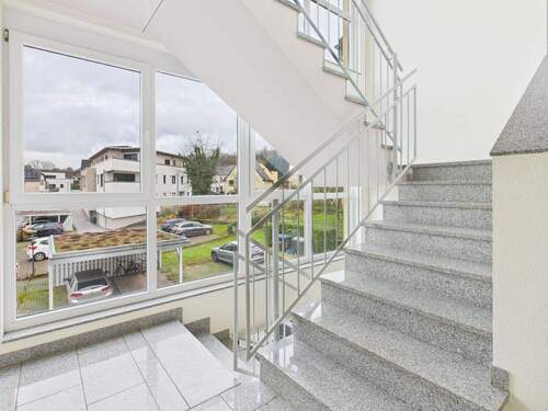 CAM04517G0-PR0007-STILL049.jpg - 