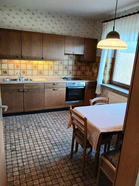 Küche mit Esstisch - 