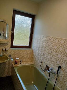 Retro Badezimmer mit Wanne - 