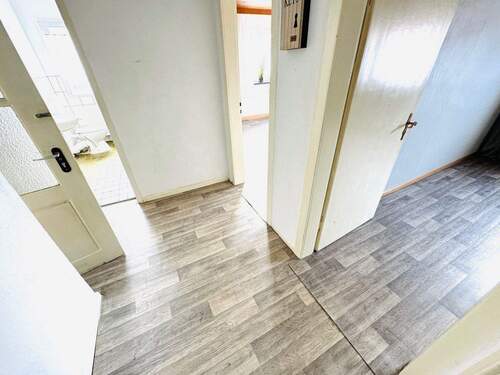 22. Flur WE 1.OG links - 