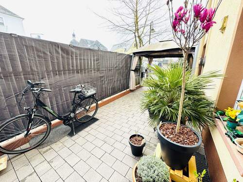 8. Hof Eingangsbereich - 