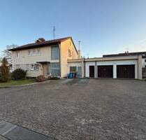 Vielseitig nutz- und gestaltbar! 1670 m² Grundstück mit gepfl. EFH, Bürotrakt u. bebaubarem Garten in reizvoller Lage! - Nürtingen Reudern