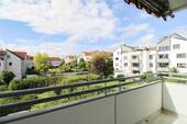 Balkon - 3 Zimmer Etagenwohnung zum Kaufen in Holzgerlingen