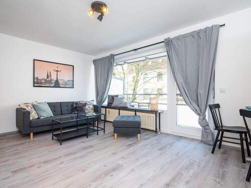 Wohnzimmer 2.jpg - 1 Zimmer Etagenwohnung zum Kaufen in Hamburg