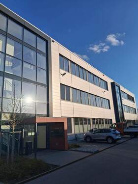 16.JPG - NEUMANN-Großzügige Büroräumlichkeit in guter Geschäftslage!