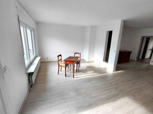 Wohn-/Esszimmer 1 - 