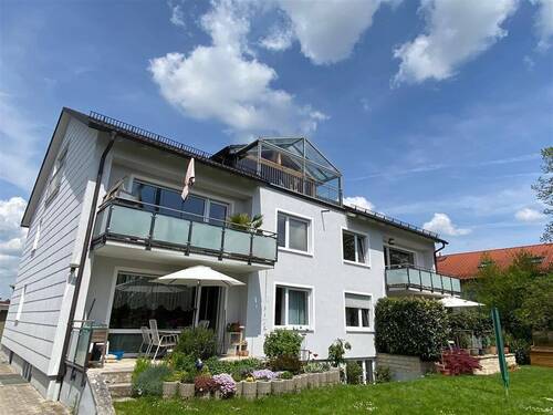 Ansicht - Moderne Dachgeschosswohnung mit Wintergarten in Emmering
