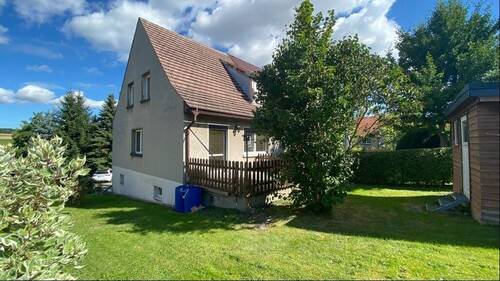 Seiten- und Rückansicht - Region der Herrnhuter Sterne - 114.900,00 EUR Kaufpreis, ca.  103,00 m² Wohnfläche