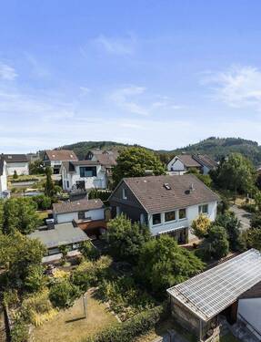 Luftbild - Werz Immobilien - Einfamilienhaus mit 183,00 m² in Bad Laasphe zum Kaufen